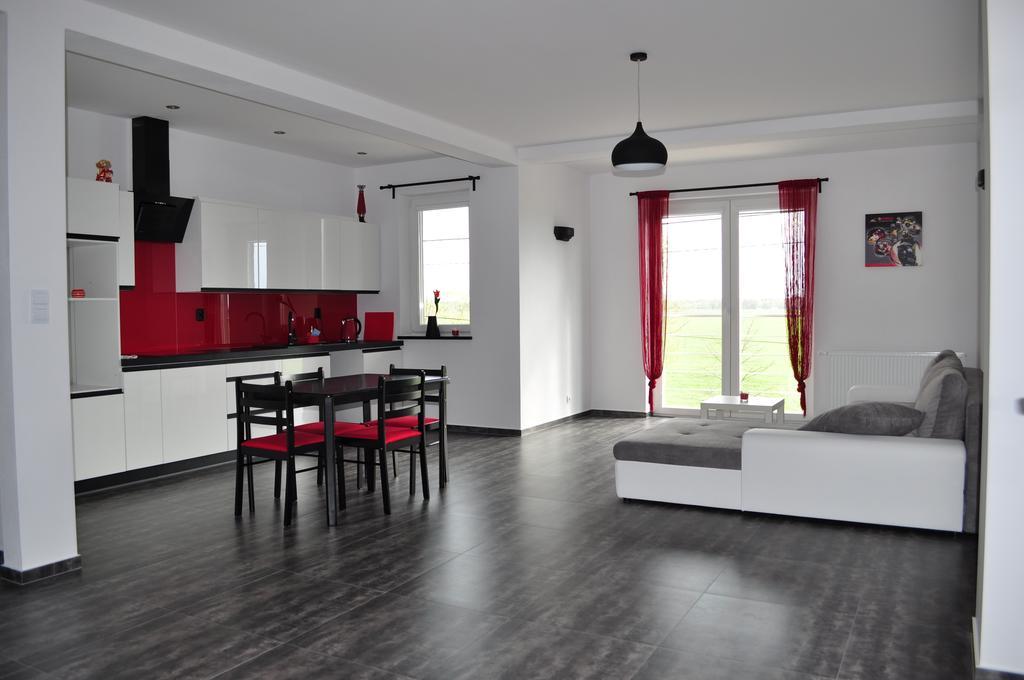 Apartament Scorpion Modlin Czosnow Ngoại thất bức ảnh