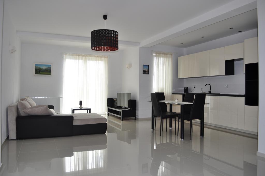 Apartament Scorpion Modlin Czosnow Ngoại thất bức ảnh